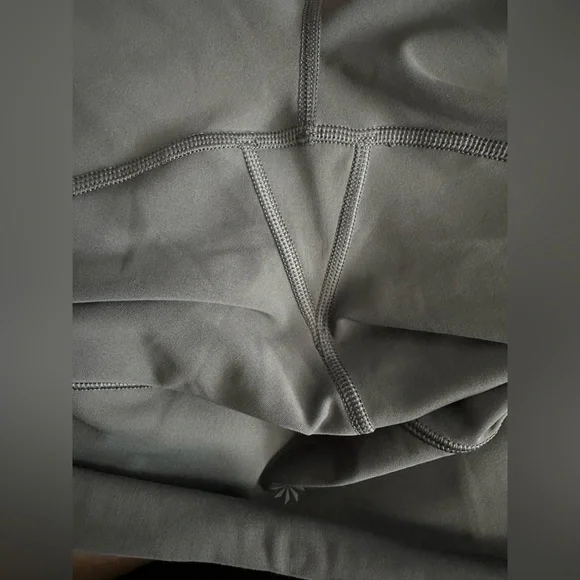 Athleta Elation Train 7/8 Tight Size Large - Picture 4 of 4